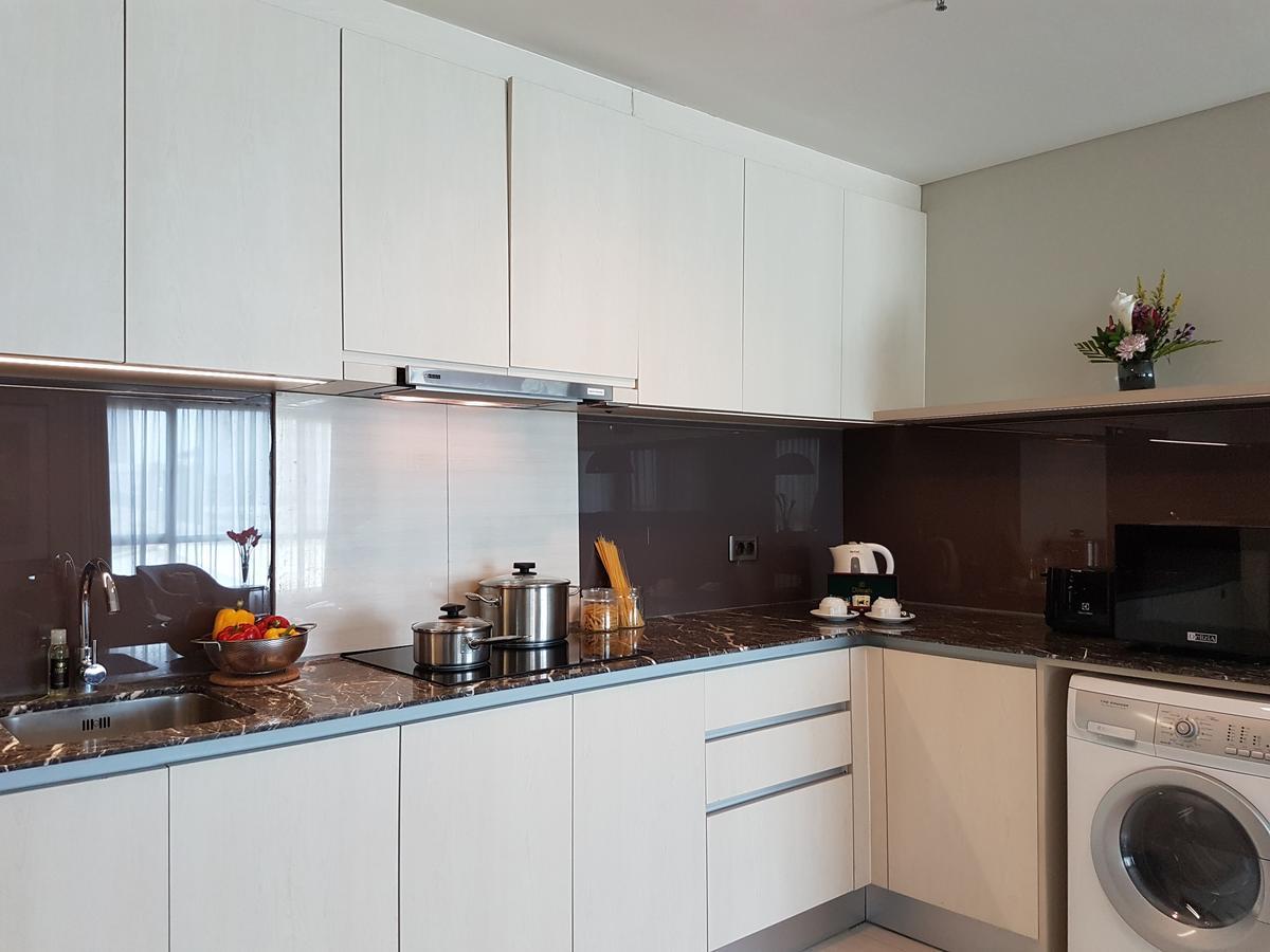 Ascott Waterplace Surabaia Exterior foto