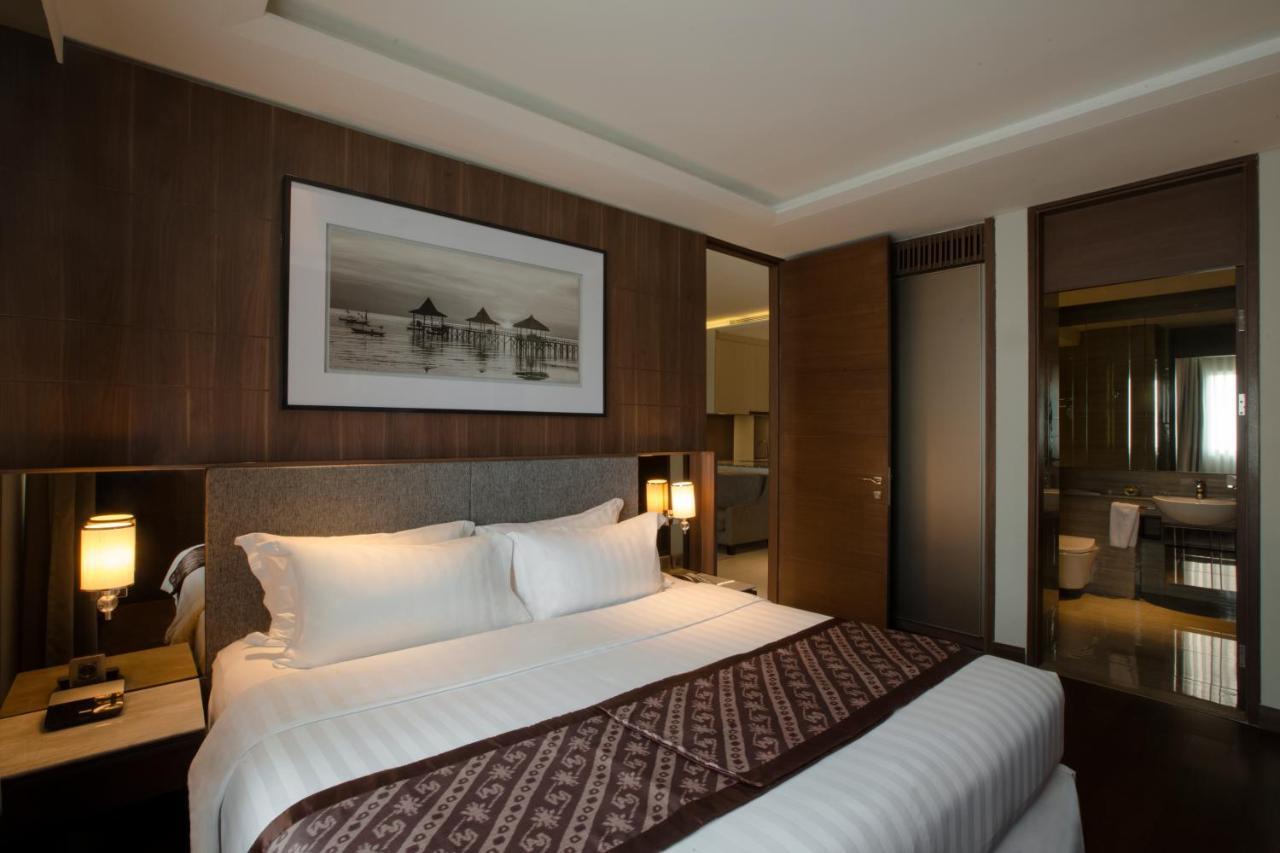 Ascott Waterplace Surabaia Exterior foto